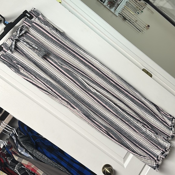 NWT - wide leg striped pants - Picture 3 of 3